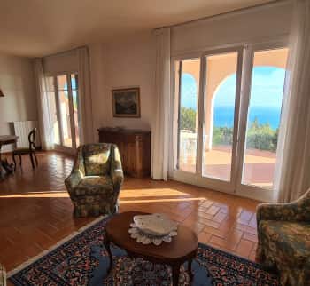 Buy a house by the sea in Liguria